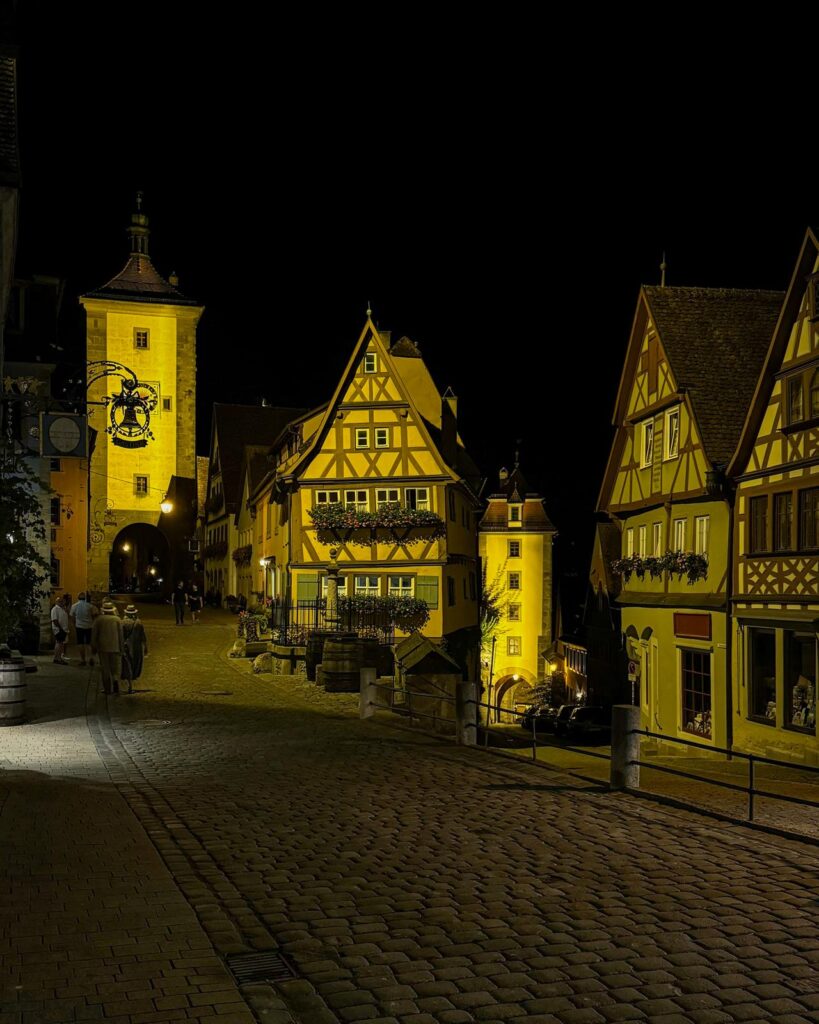 rothenburg — plönlein at night