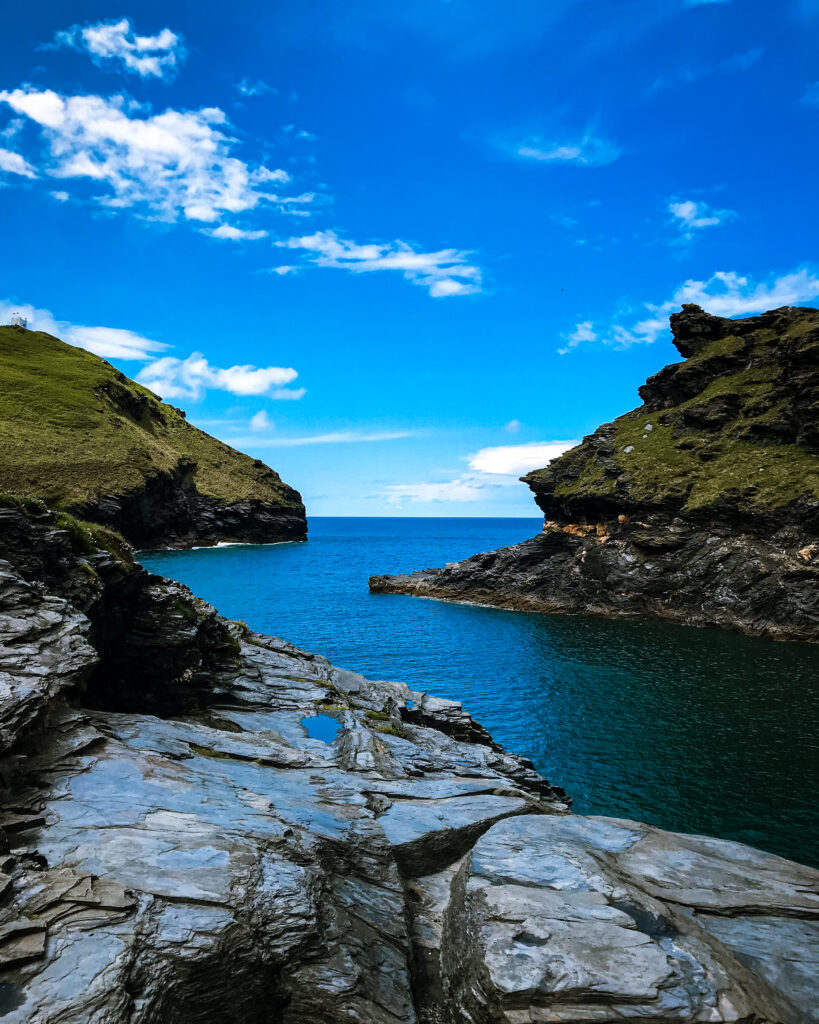 tides between stone – cornwall, uk